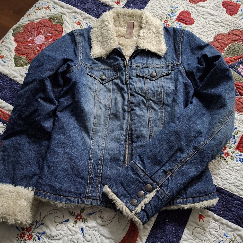 Abercrombie & Fitch Insulated Women's Jean Jacket Sz Small Plush Collar & Sleeve